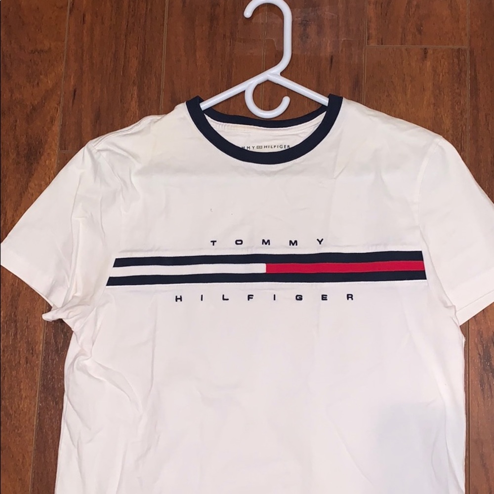 Barley worn Tommy Hilfiger t shirt